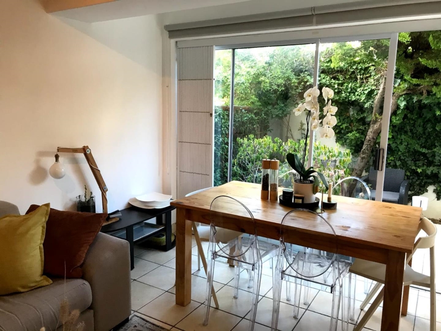 To Let 2 Bedroom Property for Rent in Sea Point Western Cape